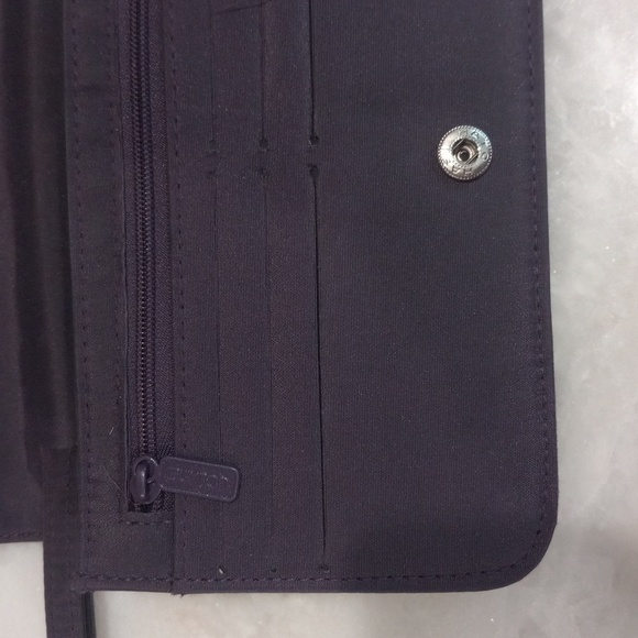 Wallet/Wristlet - Picture 8 of 15